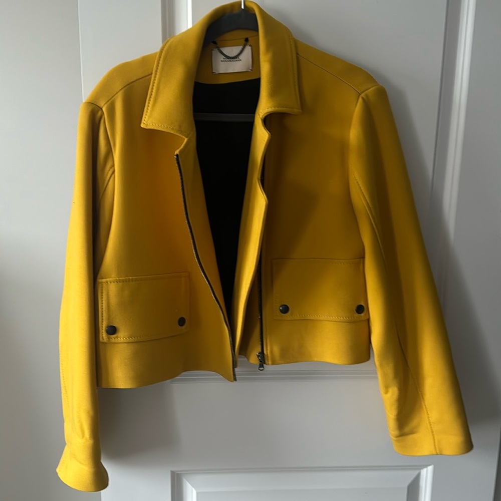 Vibrant Mustard Yellow Leather Jacket with Classic Lapels